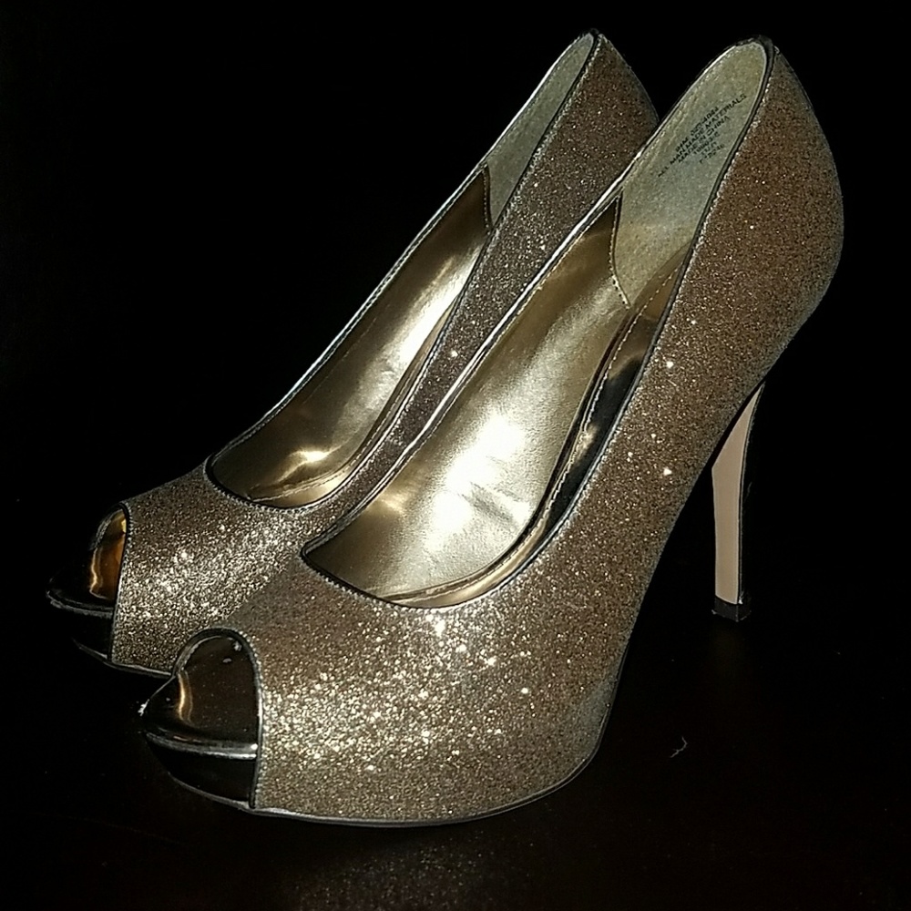 Gold glitter peep toe heels